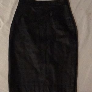 Banana Republic skirt. Black faux leather, sz 2